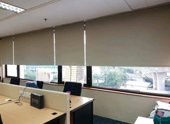 Roller Blind Bahan Blackout